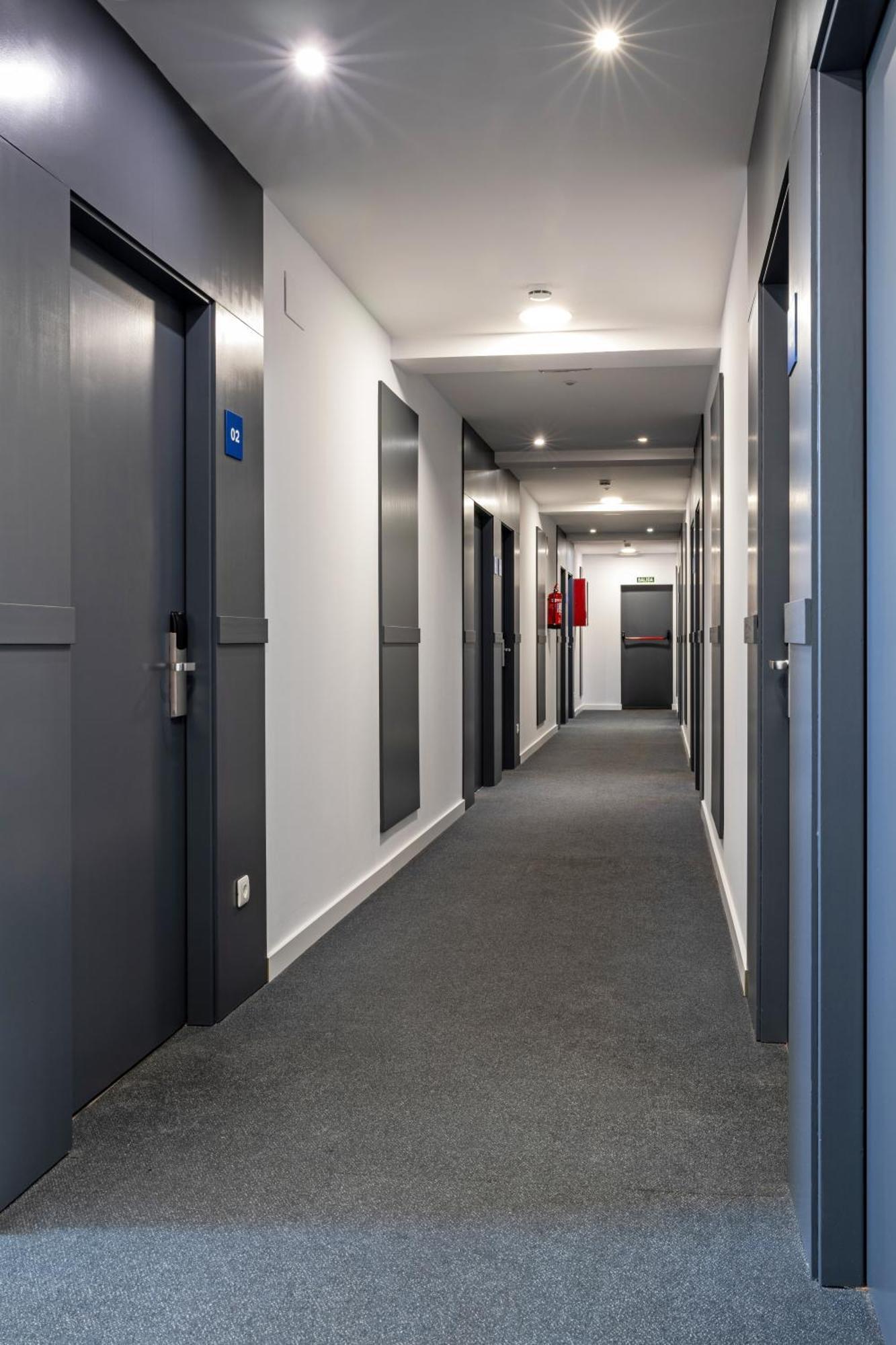 As Hoteles Ponferrada Columbrianos ภายนอก รูปภาพ