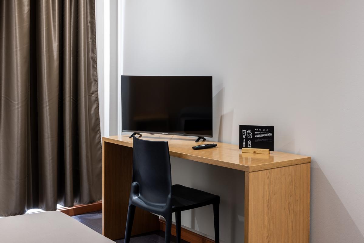 As Hoteles Ponferrada Columbrianos ภายนอก รูปภาพ